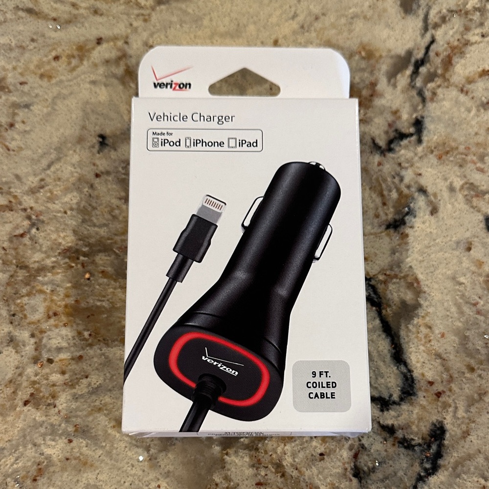 Verizon Black Vehicle Charger for iPod, iPhone, iPad